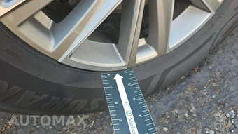 2023 Chevrolet Traverse LT Cloth 1LT – miniatura 24