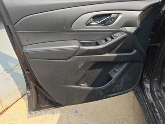 2023 Chevrolet Traverse LT Cloth 1LT - miniatura 9