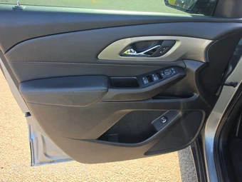 2023 Chevrolet Traverse LT Cloth 1LT - miniatura 9