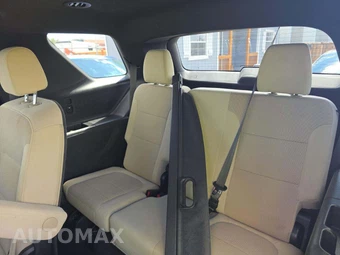 2023 Chevrolet Traverse LT Cloth 1LT - miniatura 14