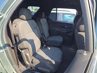 2023 Chevrolet Traverse LT Cloth 1LT - miniatura 17