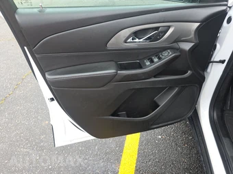 2023 Chevrolet Traverse LT Cloth 2FL – miniatura 7
