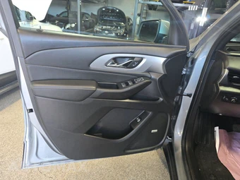 2023 Chevrolet Traverse LT Leather 3LT - miniatura 9