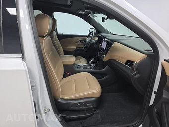 2023 Chevrolet Traverse Premier 1LZ - miniatura 8