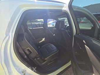 2023 Chevrolet Traverse Premier 1LZ - miniatura 17
