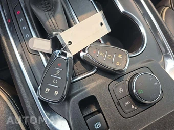 2023 Chevrolet Traverse Premier 1LZ - miniatura 8
