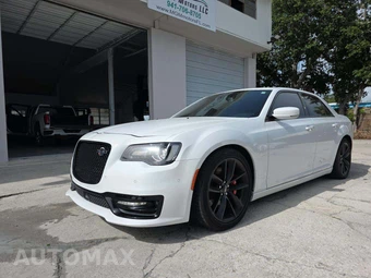 2023 Chrysler 300 300C