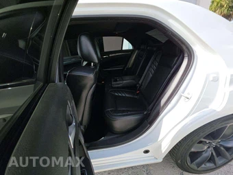 2023 Chrysler 300 300C - miniatura 13