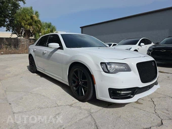 2023 Chrysler 300 300C - miniatura 4
