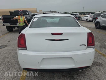 2023 Chrysler 300 300S – miniatura 5