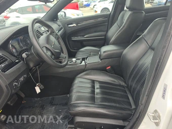 2023 Chrysler 300 300S – miniatura 7