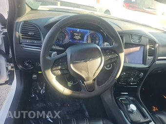 2023 Chrysler 300 300S - miniatura 10