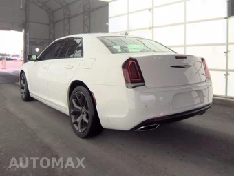 2023 Chrysler 300 300S - miniatura 6