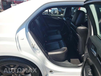 2023 Chrysler 300 300S – miniatura 13