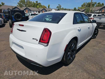 2023 Chrysler 300 300S – miniatura 29
