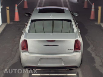 2023 Chrysler 300 300S – miniatura 5