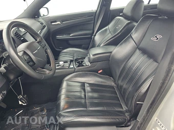 2023 Chrysler 300 300S – miniatura 7
