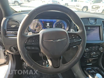 2023 Chrysler 300 300S – miniatura 10