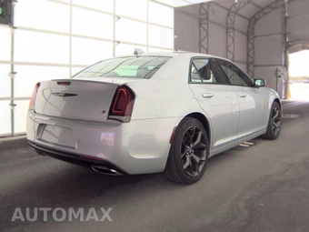 2023 Chrysler 300 300S – miniatura 4