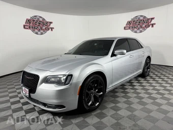 2023 Chrysler 300 300S - miniatura 3