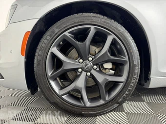 2023 Chrysler 300 300S - miniatura 44