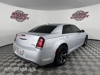 2023 Chrysler 300 300S - miniatura 7