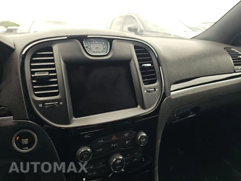 2023 Chrysler 300 300S – miniatura 11