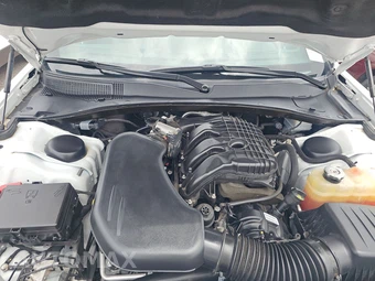 2023 Chrysler 300 300S – miniatura 15