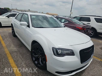 2023 Chrysler 300 300S – miniatura 3