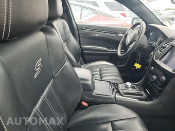 2023 Chrysler 300 300S – miniatura 8