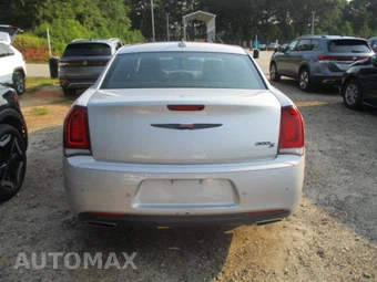 2023 Chrysler 300 300S – miniatura 17