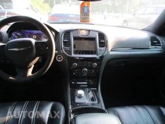 2023 Chrysler 300 300S – miniatura 2