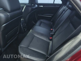 2023 Chrysler 300 300S - miniatura 13