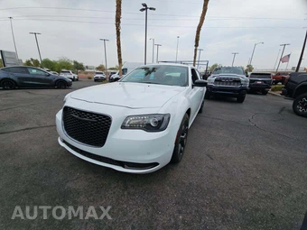 2023 Chrysler 300 Touring