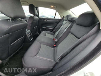 2023 Chrysler 300 Touring - miniatura 13