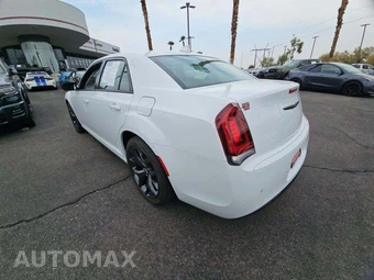 2023 Chrysler 300 Touring - miniatura 2