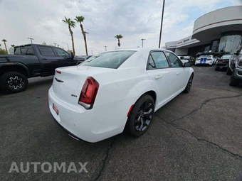 2023 Chrysler 300 Touring - miniatura 3