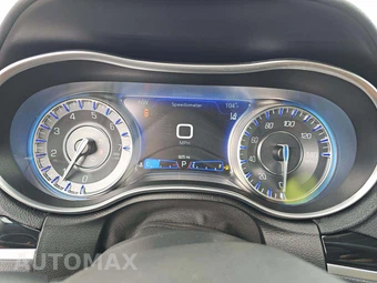 2023 Chrysler 300 Touring - miniatura 9