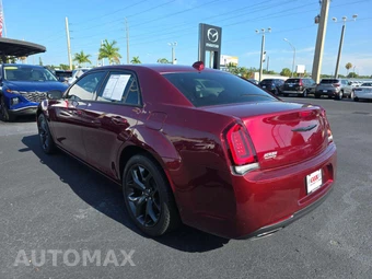 2023 Chrysler 300 Touring – miniatura 2