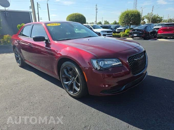 2023 Chrysler 300 Touring – miniatura 4