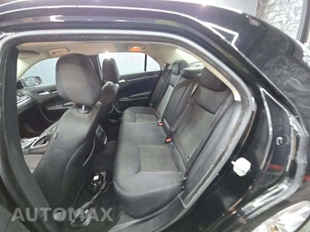 2023 Chrysler 300 Touring – miniatura 10