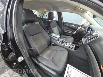 2023 Chrysler 300 Touring – miniatura 15