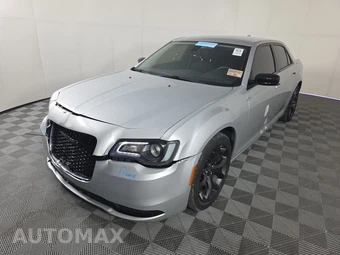2023 Chrysler 300 Touring