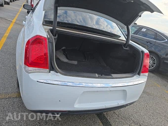 2023 Chrysler 300 Touring - miniatura 16