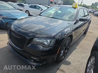 2023 Chrysler 300 Touring L