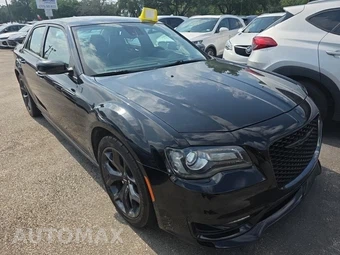 2023 Chrysler 300 Touring L – miniatura 3