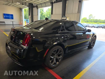 2023 Chrysler 300 Touring L - miniatura 4