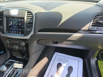 2023 Chrysler 300 Touring L - miniatura 19