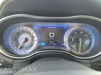 2023 Chrysler 300 Touring L - miniatura 9