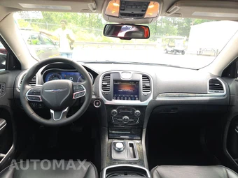 2023 Chrysler 300 Touring L – miniatura 11